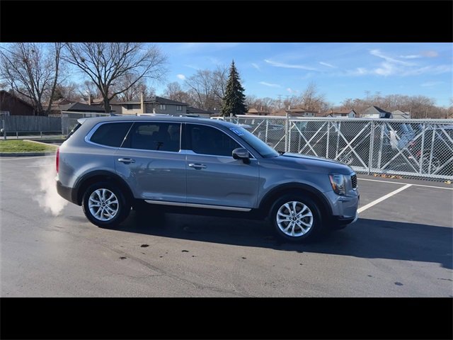 Used 2022 Kia Telluride LX image 9