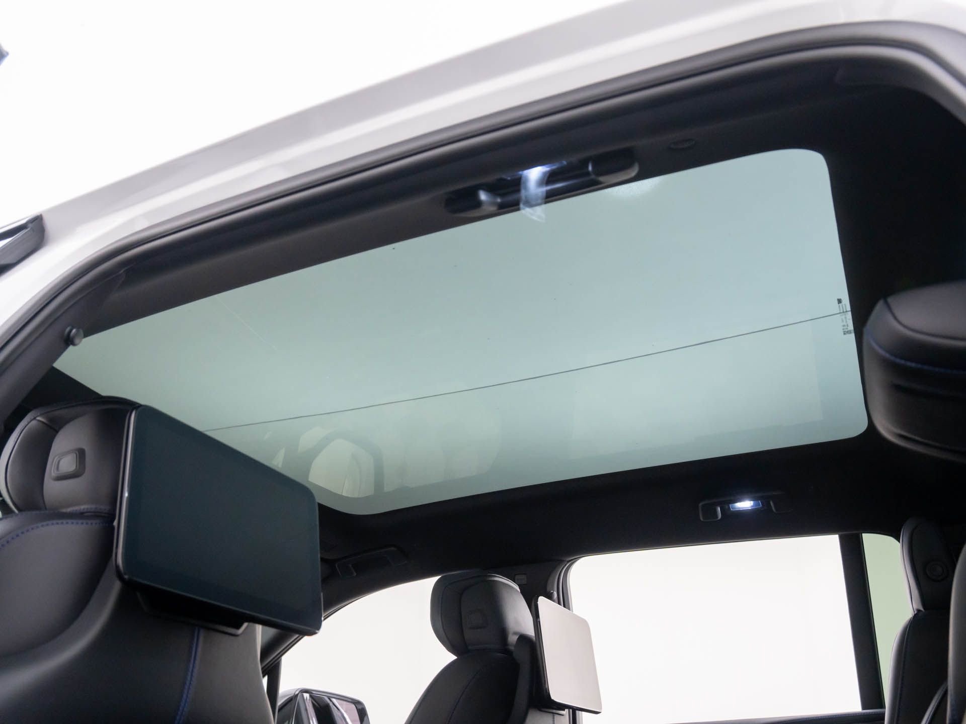 New 2025 Cadillac Escalade IQ Sport 1 w/ LPO, ONYX Package image 11