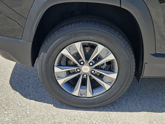 New 2026 Chevrolet Equinox LT w/ Safety and Technology Package FWD image 5