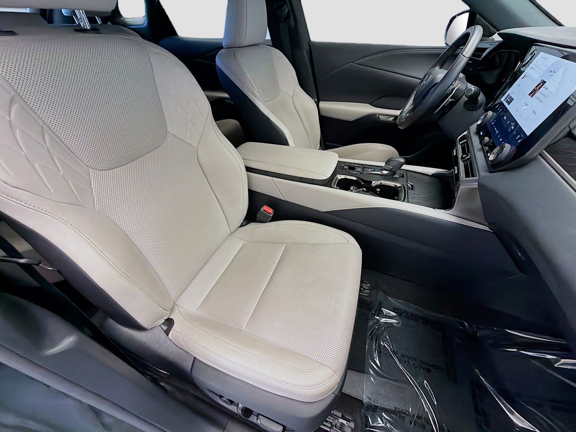 Used 2023 Lexus RX 350 Premium w/ Accessory Package (Z1) image 15