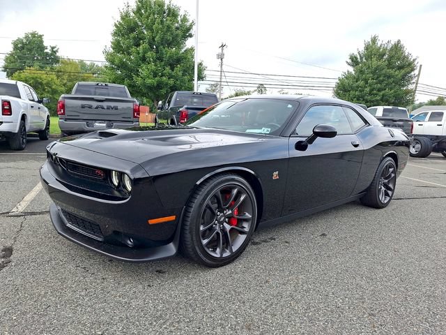 Certified 2022 Dodge Challenger R/T Scat Pack w/ Plus Package RWD image 3