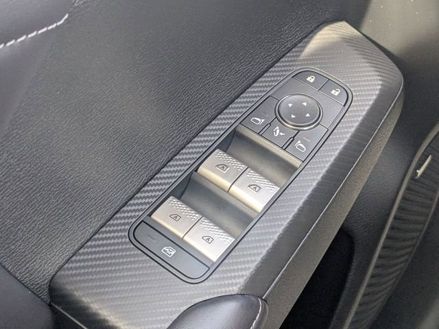 New 2026 Mitsubishi Outlander SE image 32