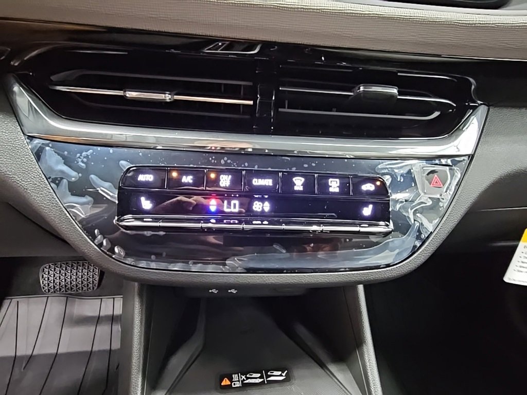 New 2026 Buick Envista Avenir image 18