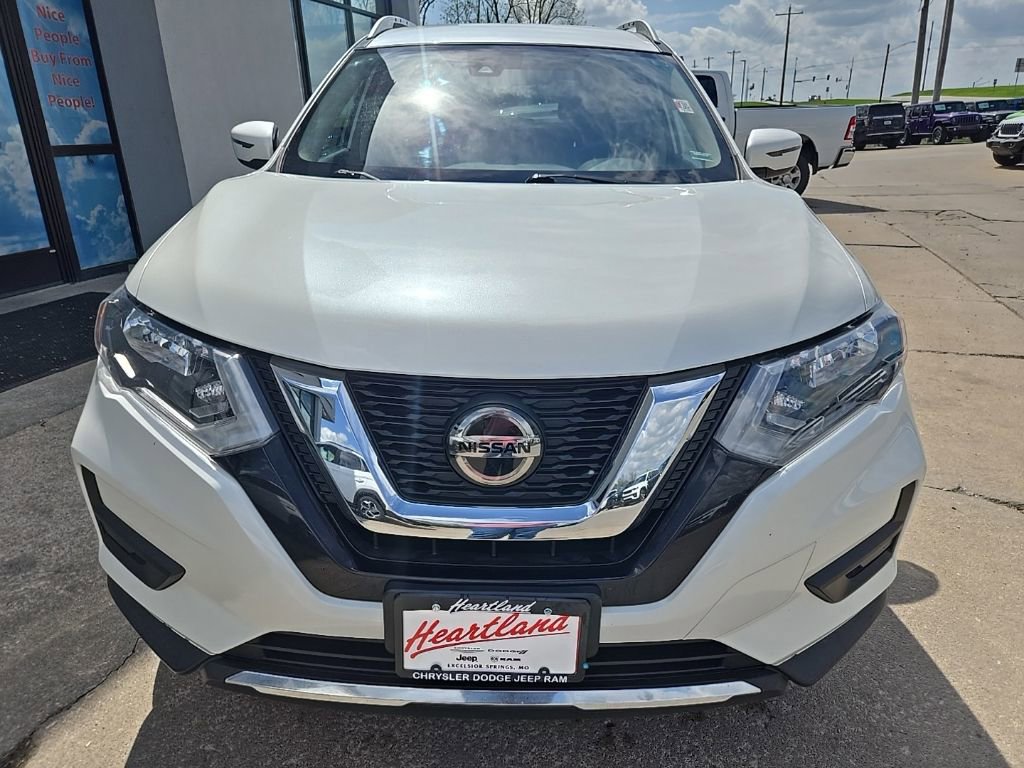Used 2020 Nissan Rogue SV AWD/4WD image 16