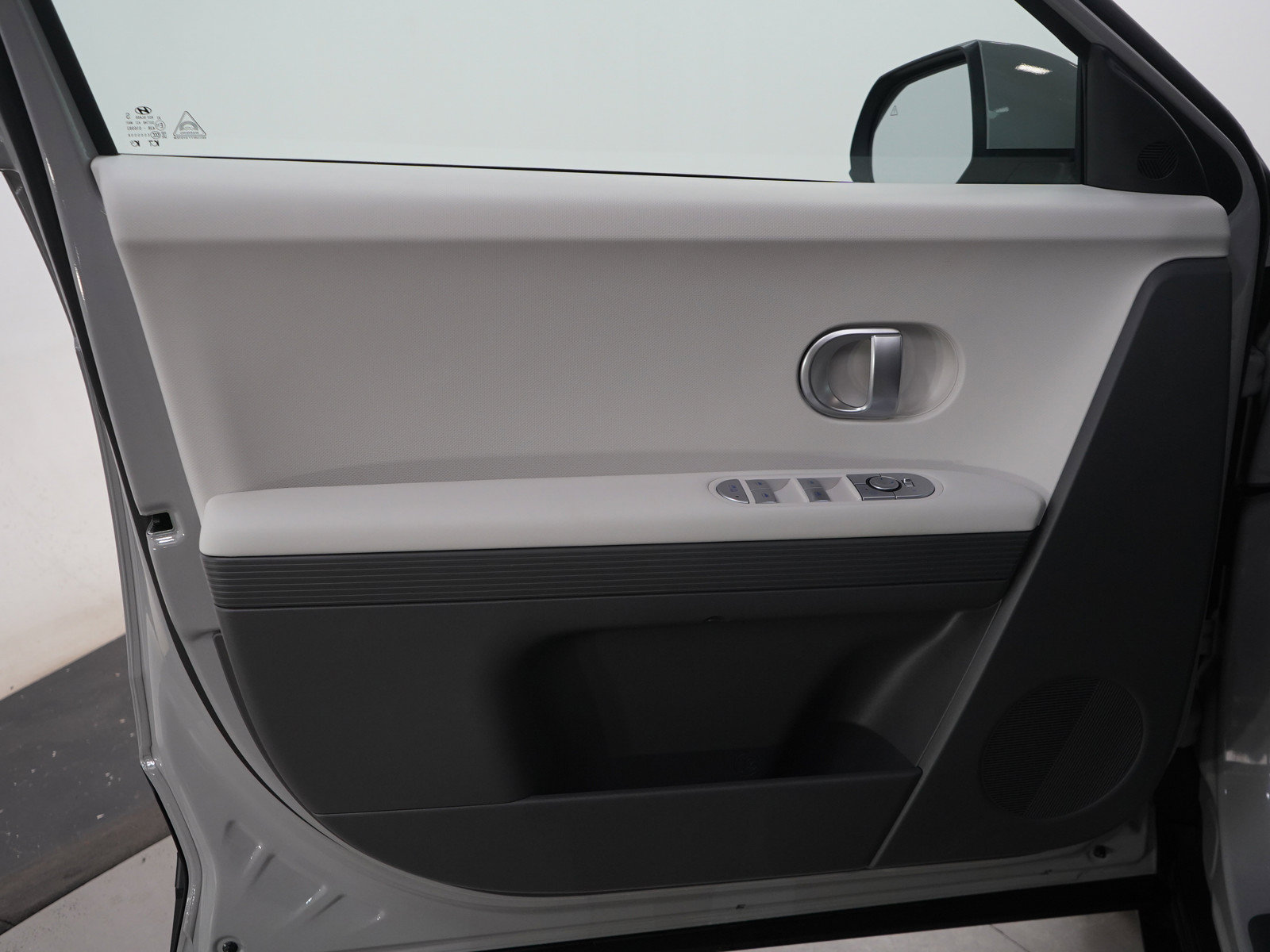 Certified 2024 Hyundai Ioniq 5 SEL AWD/4WD image 19