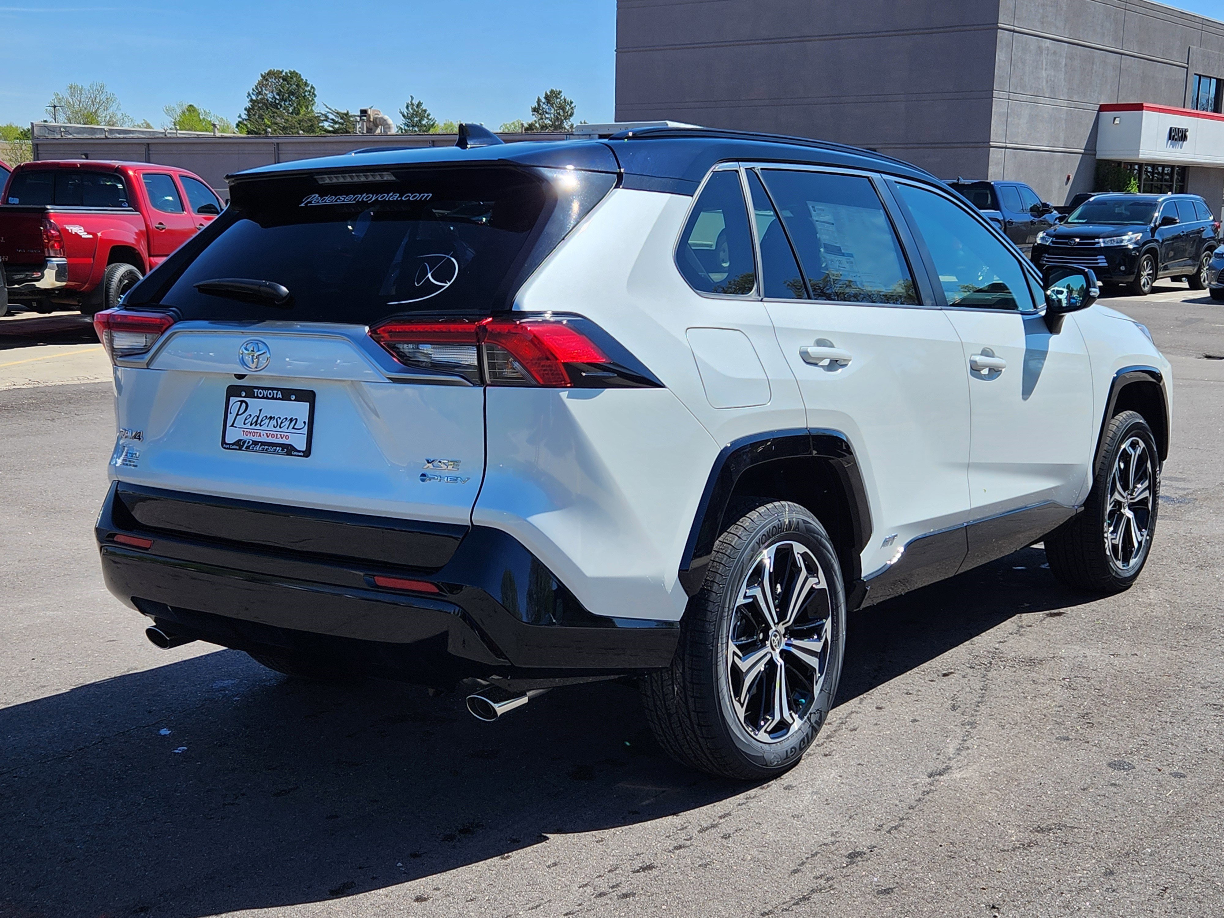 New 2025 Toyota RAV4 XSE w/ Weather Package AWD/4WD image 3