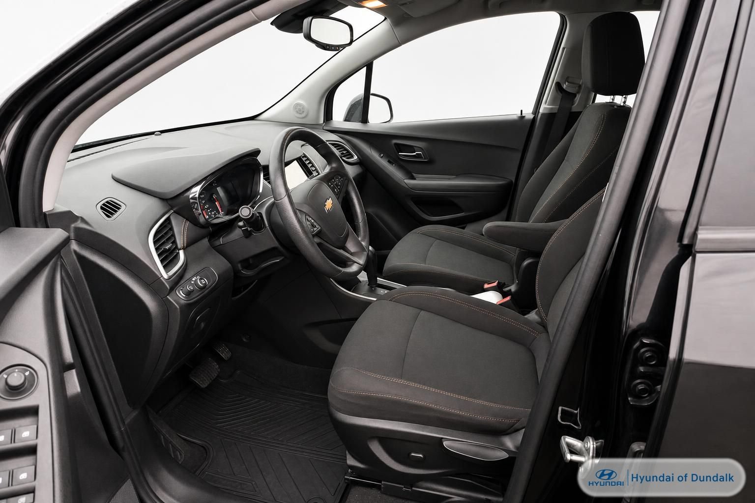 Used 2019 Chevrolet Trax LS w/ Tint and Cruise Package AWD/4WD image 7