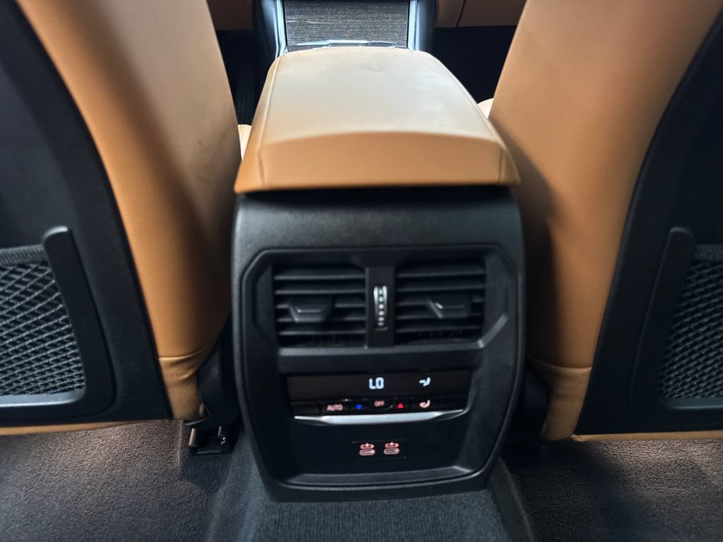 Used 2023 BMW 330i Sedan w/ Convenience Package RWD image 71