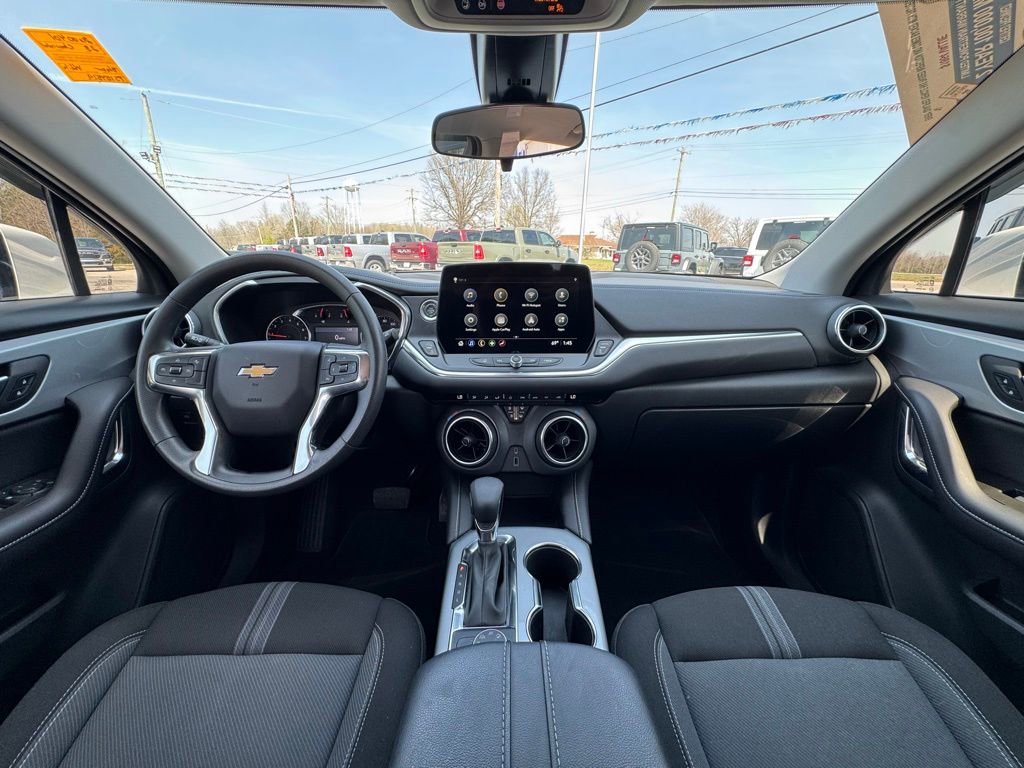 Used 2023 Chevrolet Blazer LT image 15