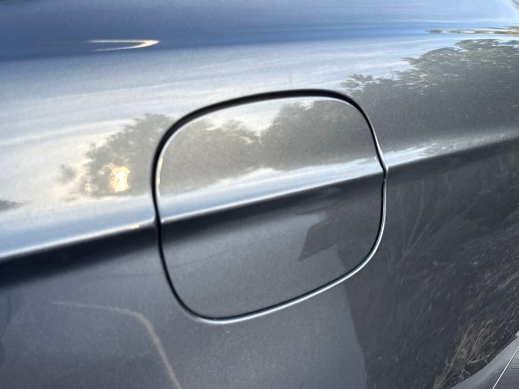 Used 2018 Ford Fusion SE image 17