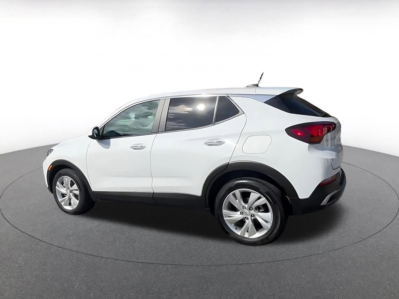 Used 2025 Buick Encore GX Preferred FWD image 10