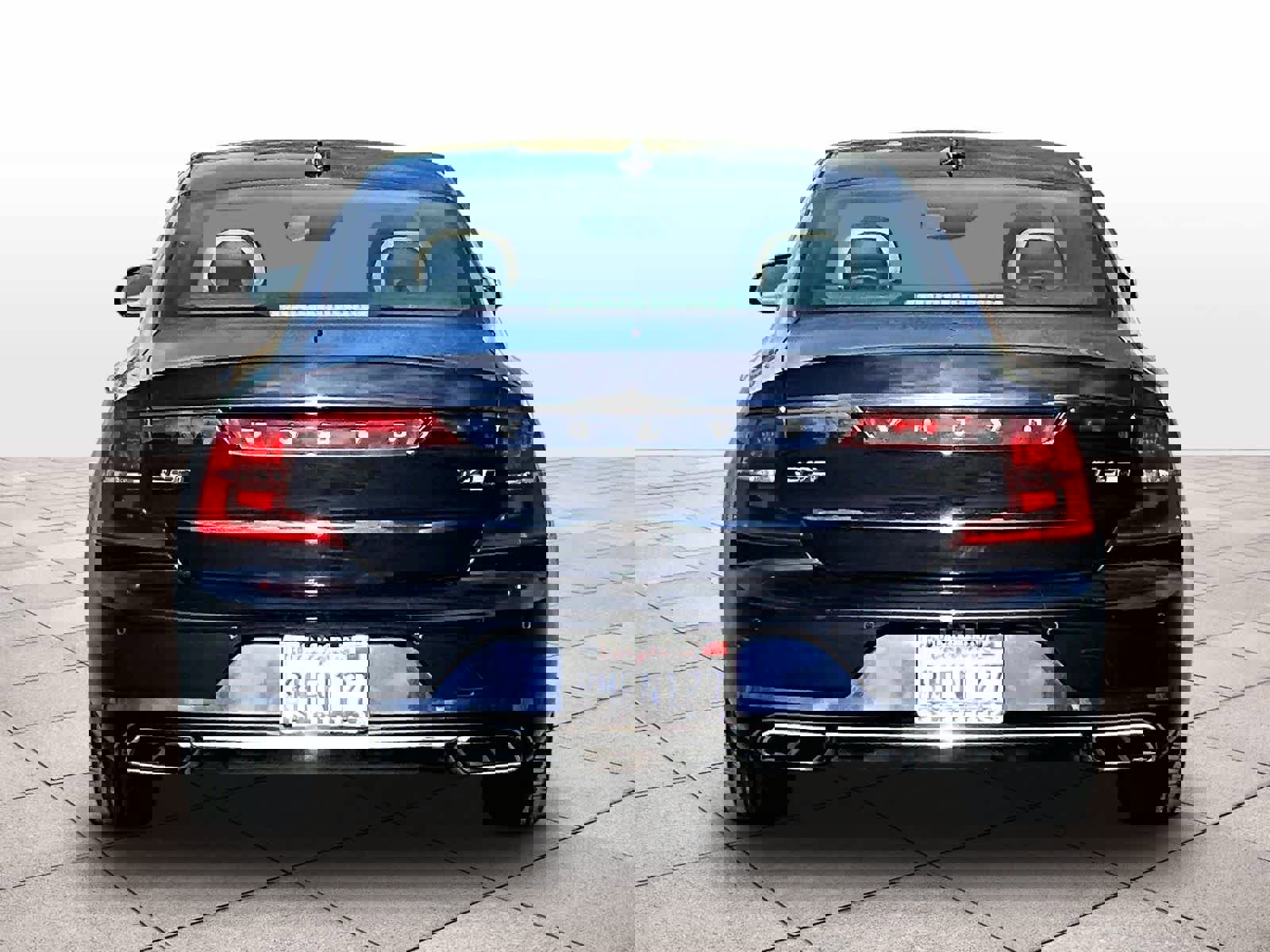 Used 2017 Volvo S90 T6 Inscription w/ Vision Package image 7