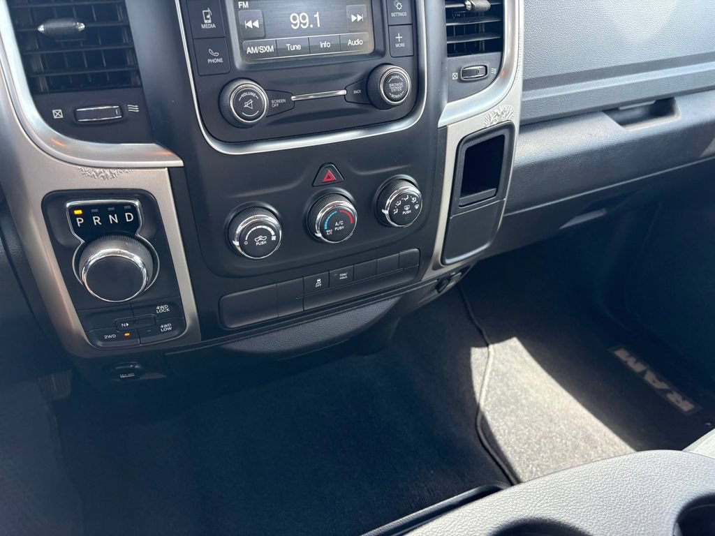 Used 2018 RAM 1500 Classic SLT AWD/4WD image 16