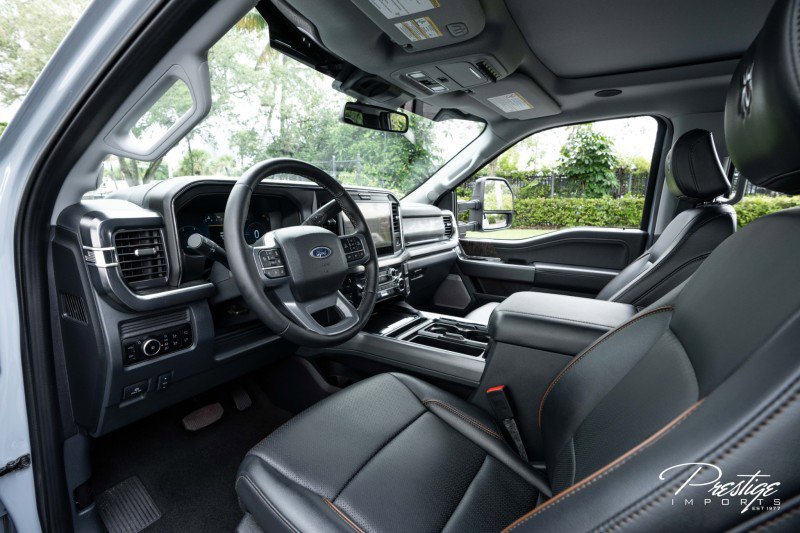 Used 2025 Ford F250 Lariat w/ Lariat Ultimate Package image 30