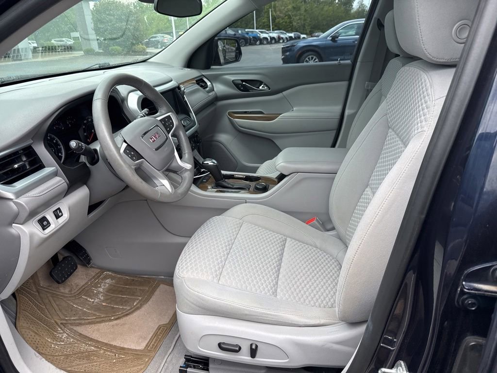 Used 2017 GMC Acadia SLE AWD/4WD image 16