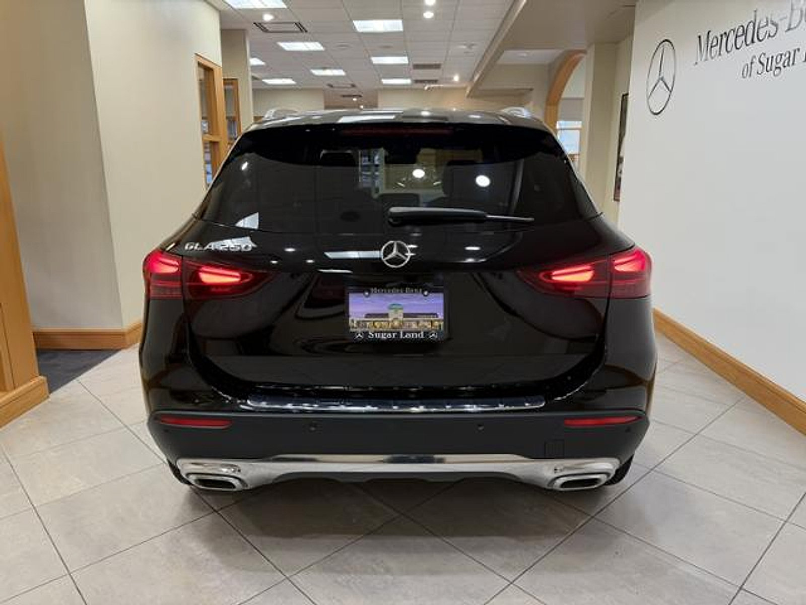 Certified 2025 Mercedes-Benz GLA 250 image 4