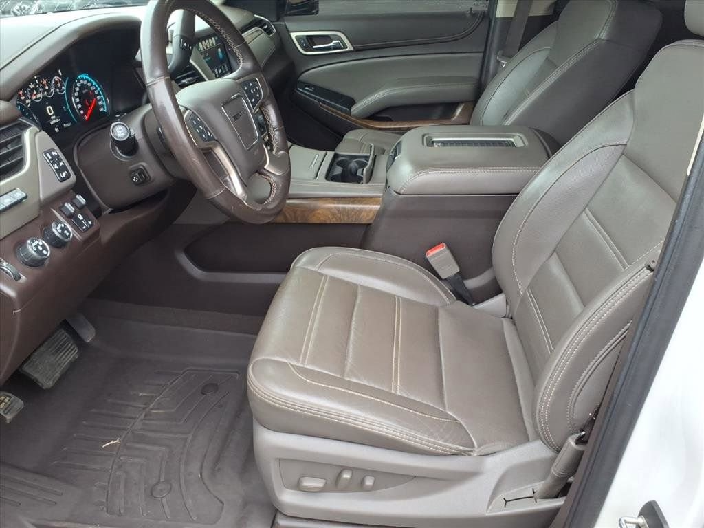 Used 2019 GMC Yukon Denali w/ Denali Ultimate Package image 11