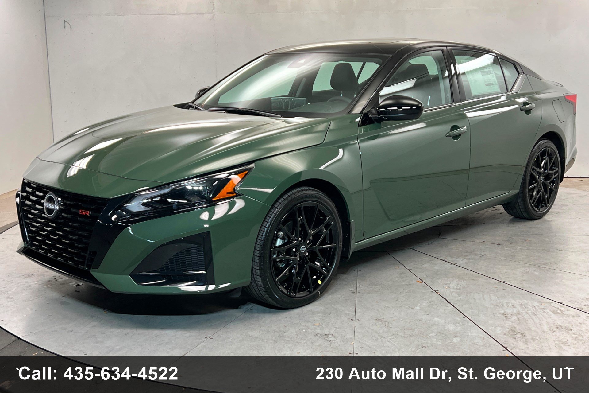 New 2026 Nissan Altima 2.5 SR w/ SR Midnight Edition Package FWD image 1