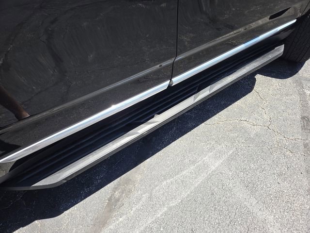 Used 2025 GMC Yukon Denali AWD/4WD image 20
