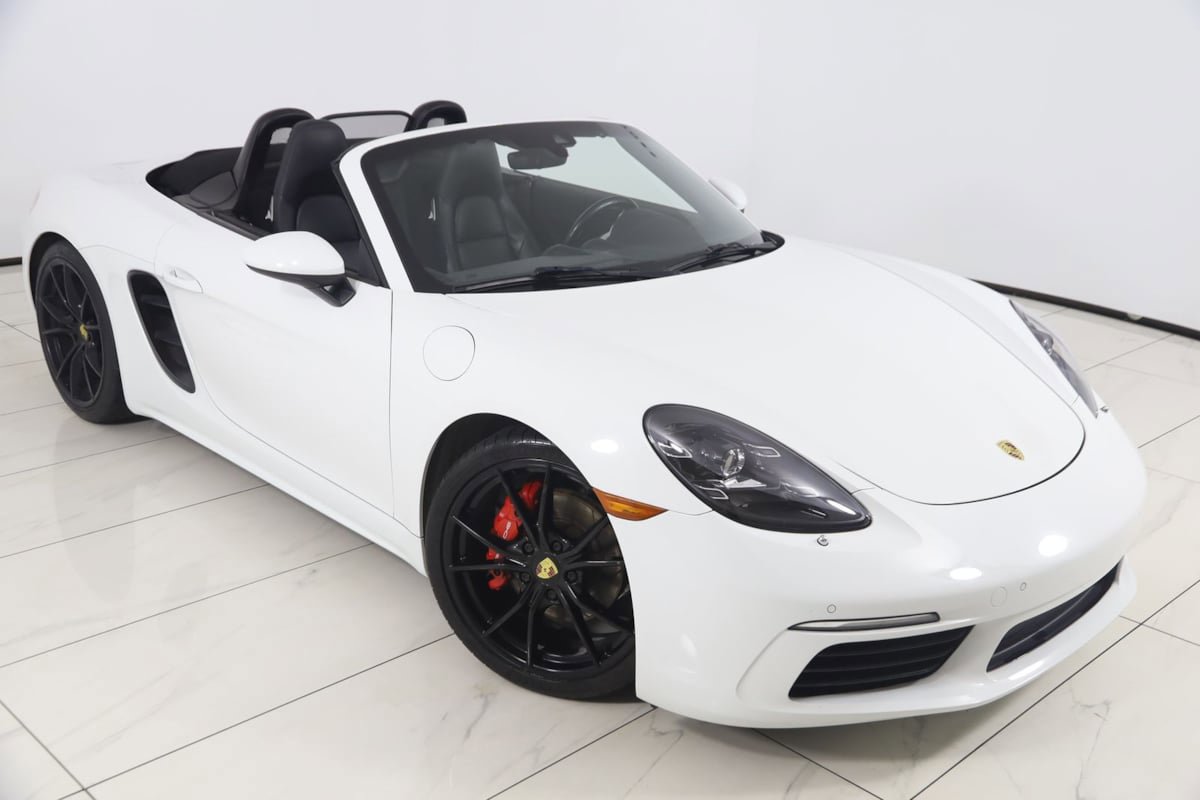 Used 2017 Porsche 718 Boxster S RWD image 22