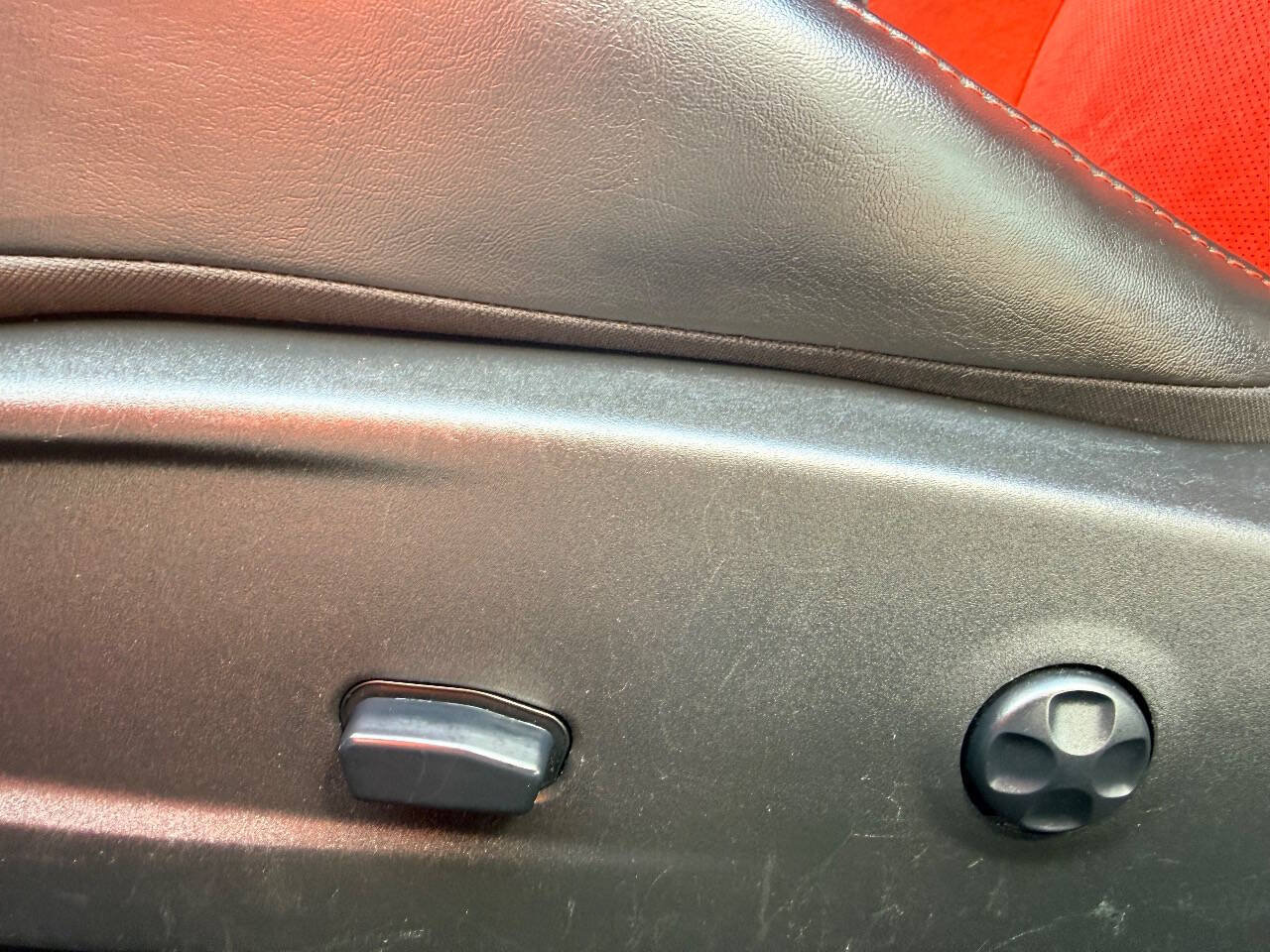 Used 2019 Dodge Challenger R/T Scat Pack RWD image 19