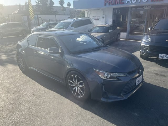 Used 2015 Scion tC FWD image 2