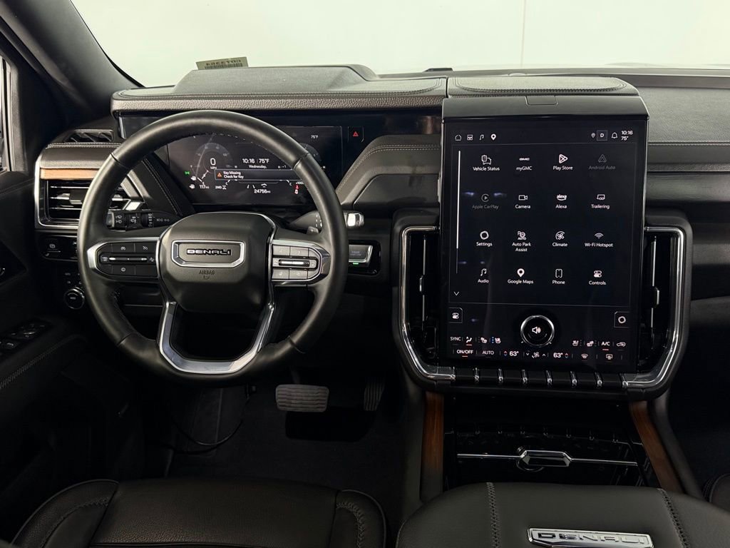 Used 2025 GMC Yukon XL Denali AWD/4WD image 13