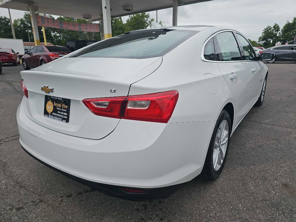 Used 2017 Chevrolet Malibu LT image 20