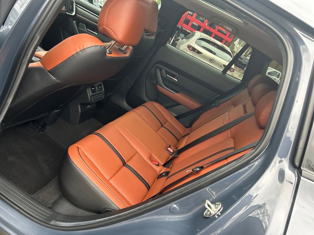 Used 2025 MAZDA CX-50 Meridian Edition image 28