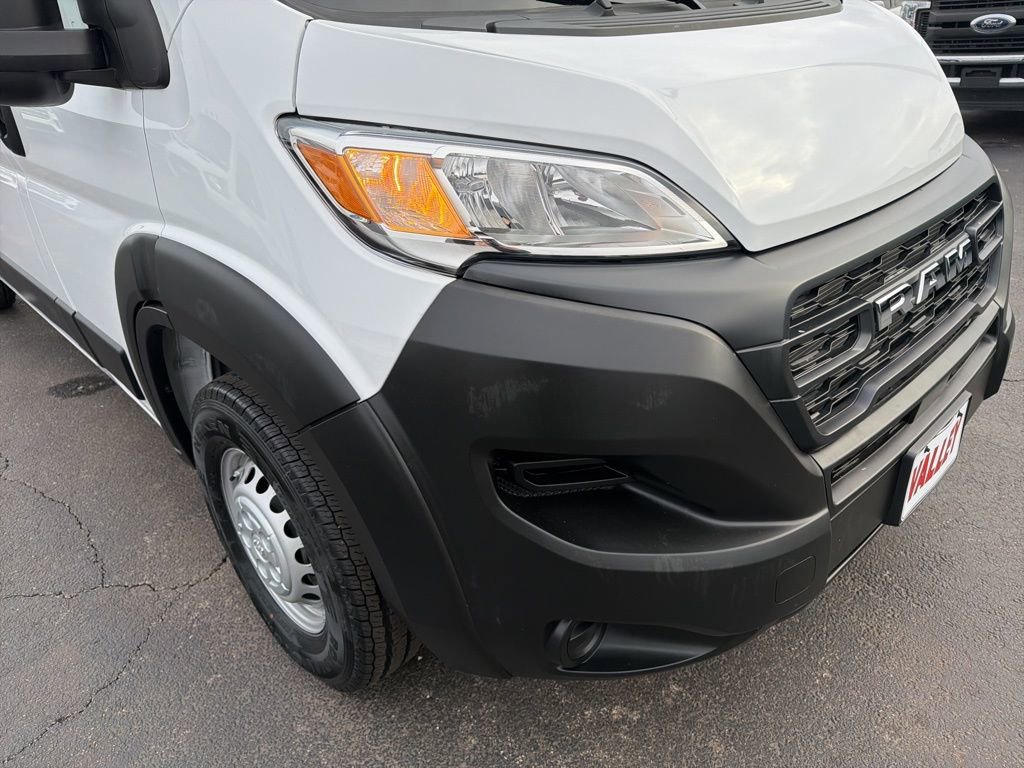 Used 2024 RAM ProMaster 2500 image 9