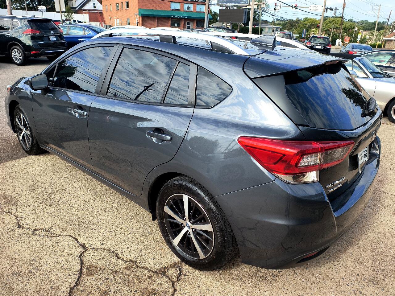 Used 2023 Subaru Impreza 2.0i Premium image 10