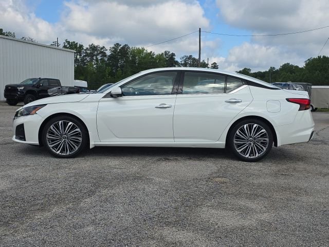 Used 2023 Nissan Altima 2.5 SL image 2