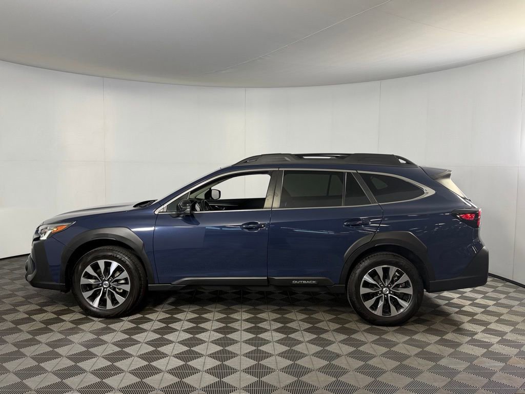 Used 2024 Subaru Outback Limited AWD/4WD image 9