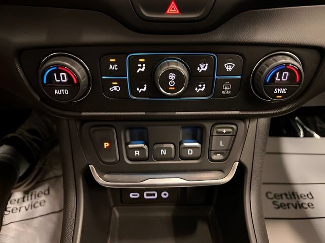 Used 2020 GMC Terrain Denali w/ Denali Premium Package AWD/4WD image 31