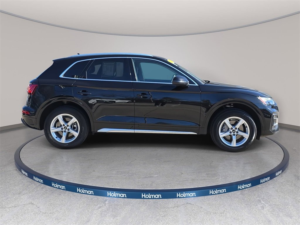 Used 2023 Audi Q5 2.0T Premium w/ Convenience Package image 5
