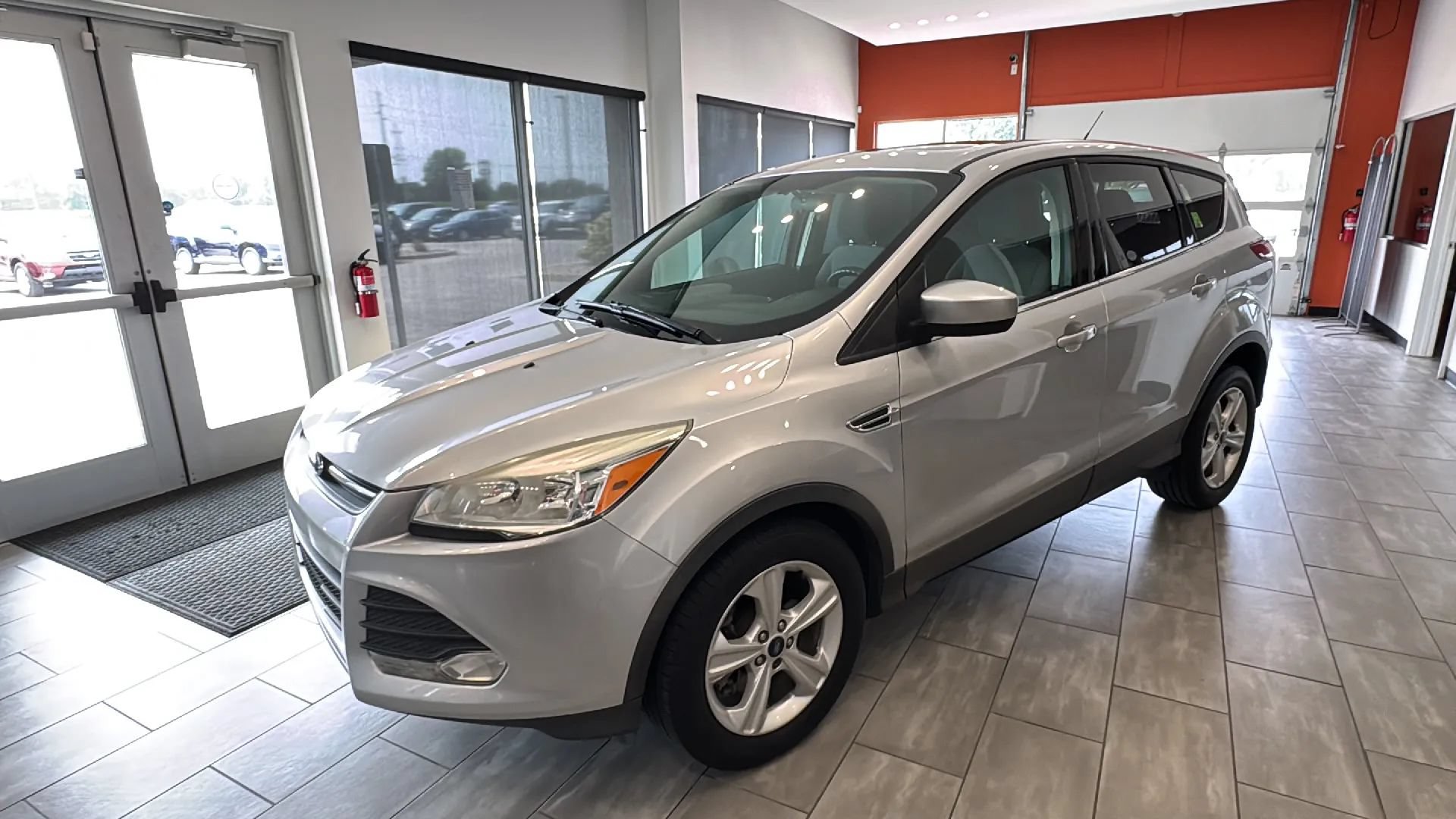Used 2015 Ford Escape SE FWD image 8