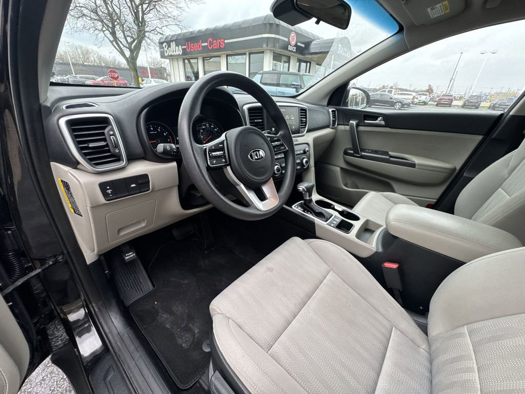 Used 2021 Kia Sportage LX image 10