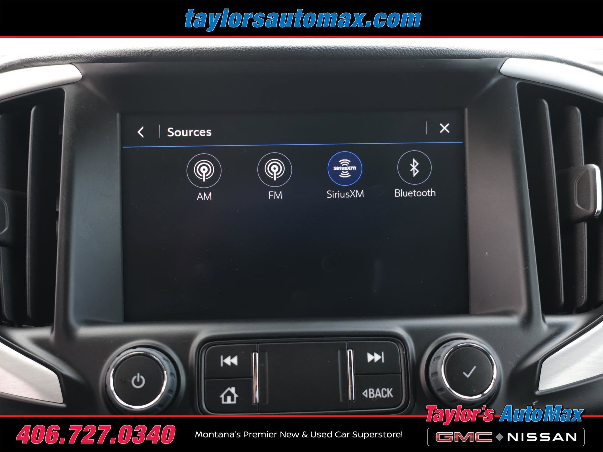 Used 2023 GMC Terrain SLT AWD/4WD image 12