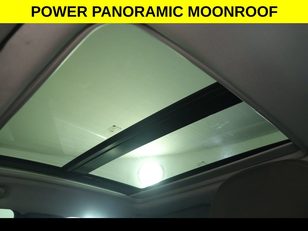 Used 2022 Chevrolet Malibu LT image 3