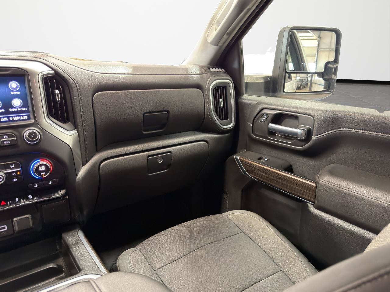Used 2021 Chevrolet Silverado 2500 LT w/ Convenience Package AWD/4WD image 21