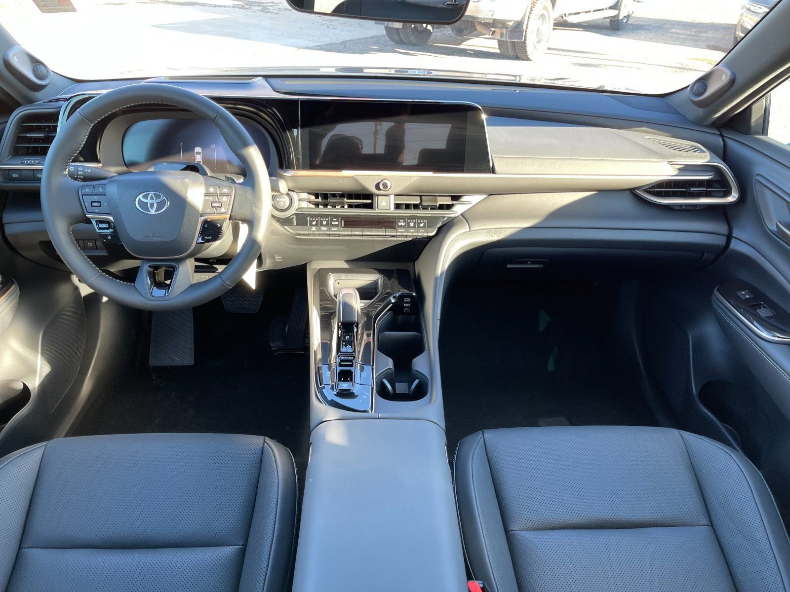 New 2026 Toyota Crown Platinum image 15