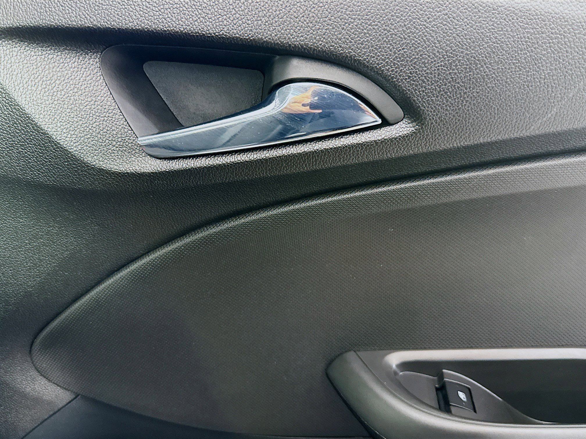 Used 2019 Chevrolet Cruze LS image 28