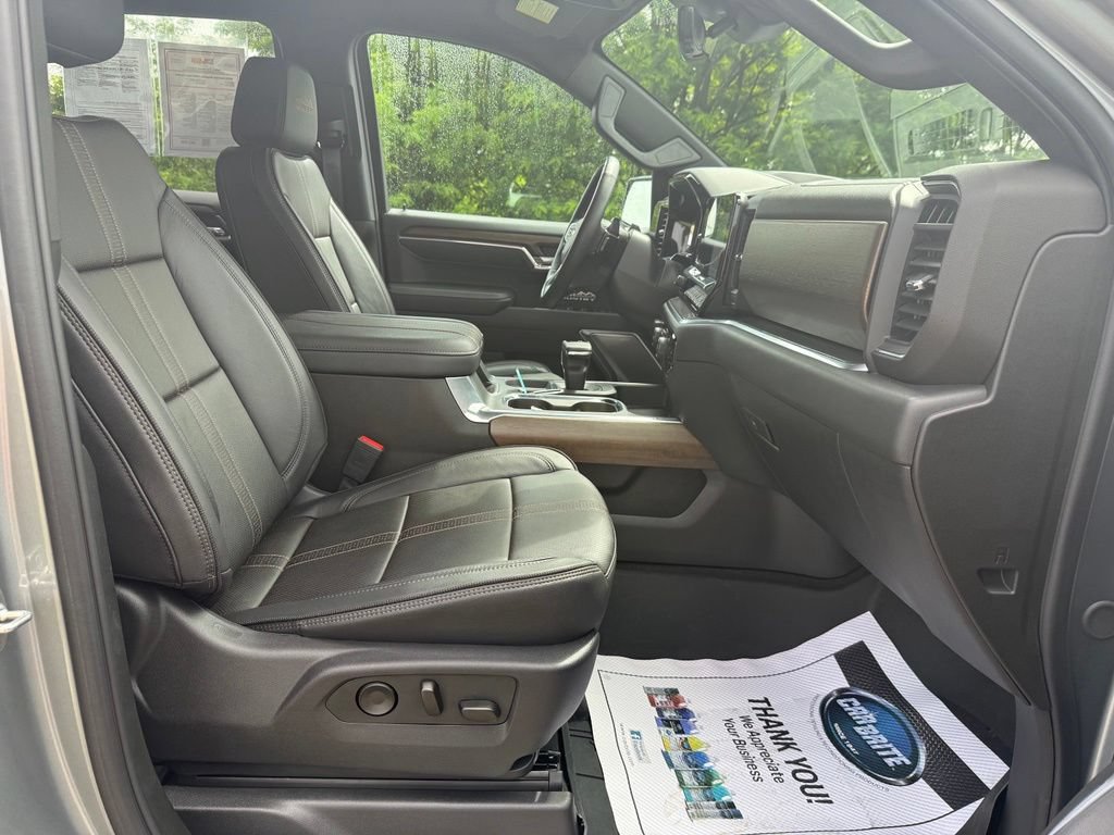 Used 2026 Chevrolet Silverado 1500 High Country w/ Technology Package AWD/4WD image 24