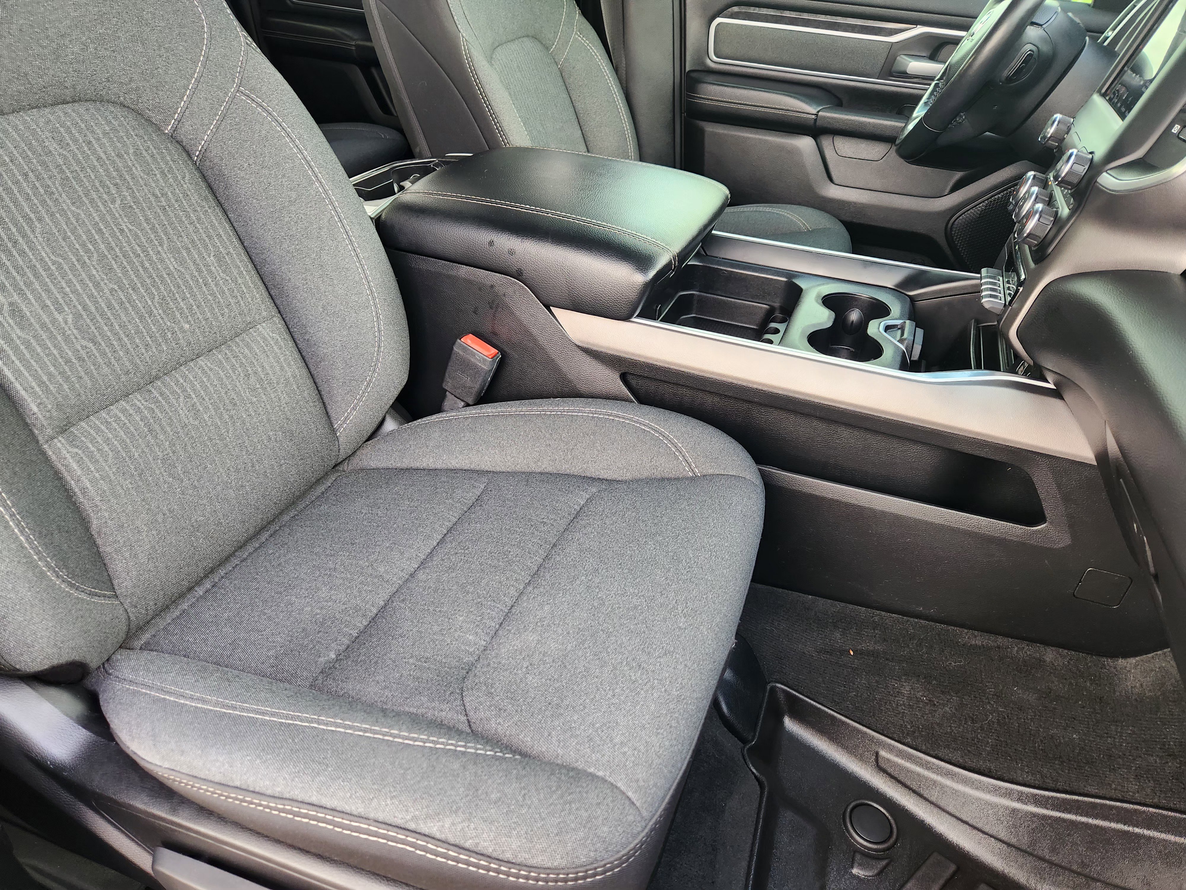Used 2020 RAM 1500 Lone Star RWD image 15