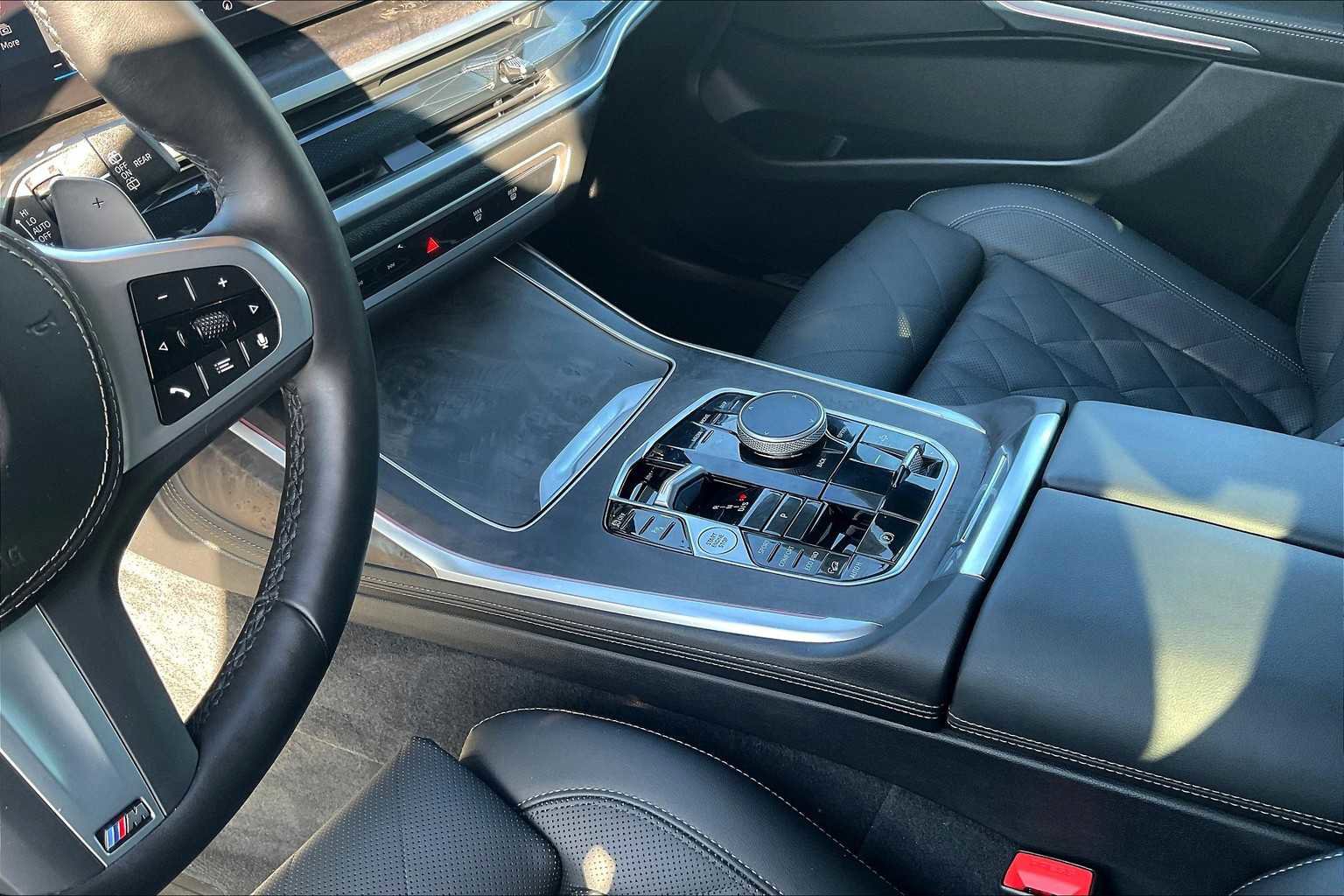Used 2025 BMW X7 xDrive40i w/ M Sport Package image 20