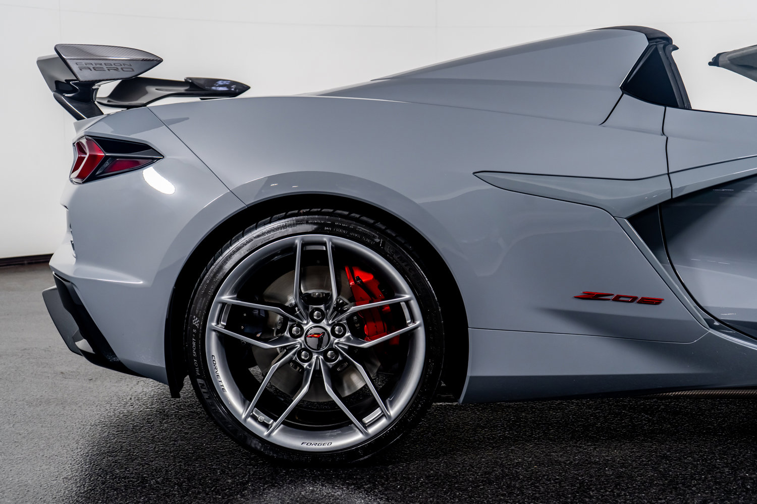 Used 2025 Chevrolet Corvette Z06 image 9