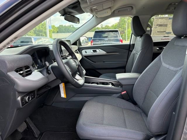 New 2026 Ford Explorer Active RWD image 9