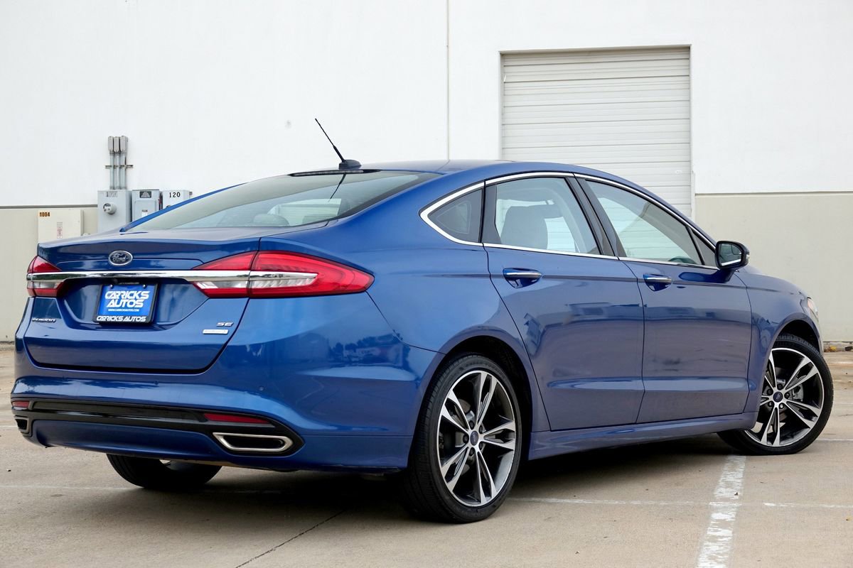 Used 2018 Ford Fusion SE w/ Fusion SE Technology Package image 3