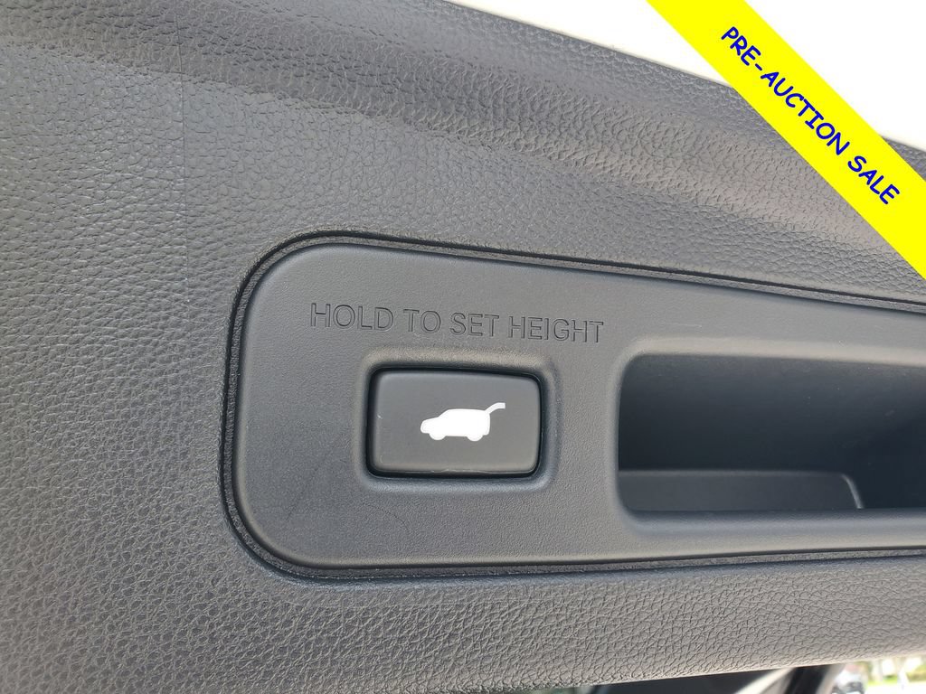 Used 2025 Acura MDX FWD w/ Technology Package image 9