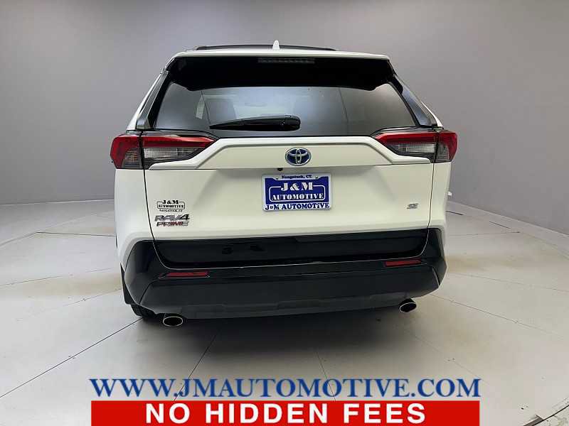 Used 2021 Toyota RAV4 SE w/ Weather & Moonroof Package image 4